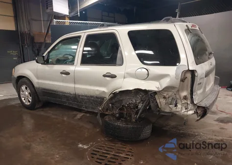 2003 Ford Escape Xlt из США, поврежденный, VIN 1FMYU03133KA73458